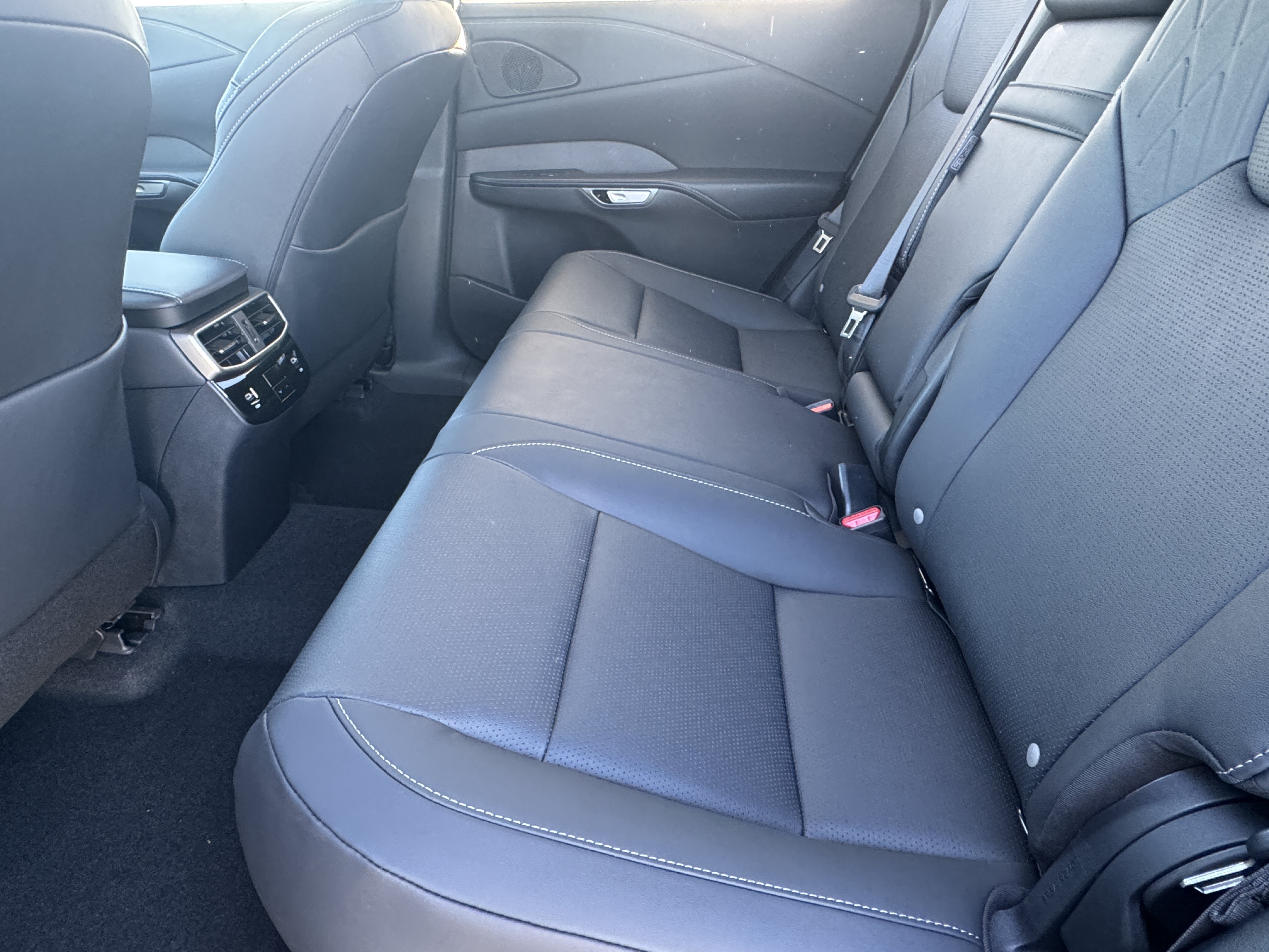 New 2026 Lexus RX 350 w/ Convenience Package AWD/4WD image 31