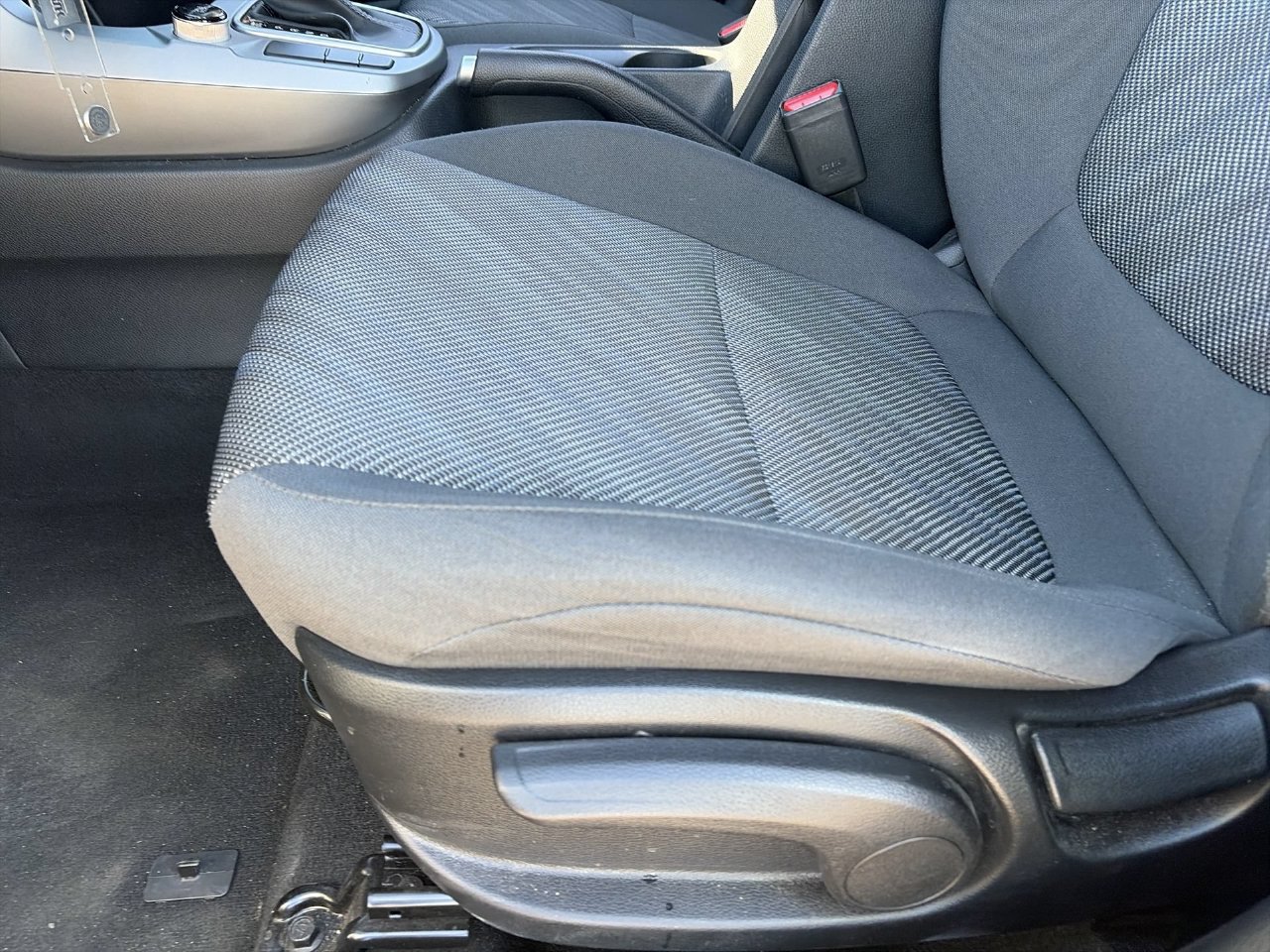 Certified 2026 Kia Seltos LX FWD image 19