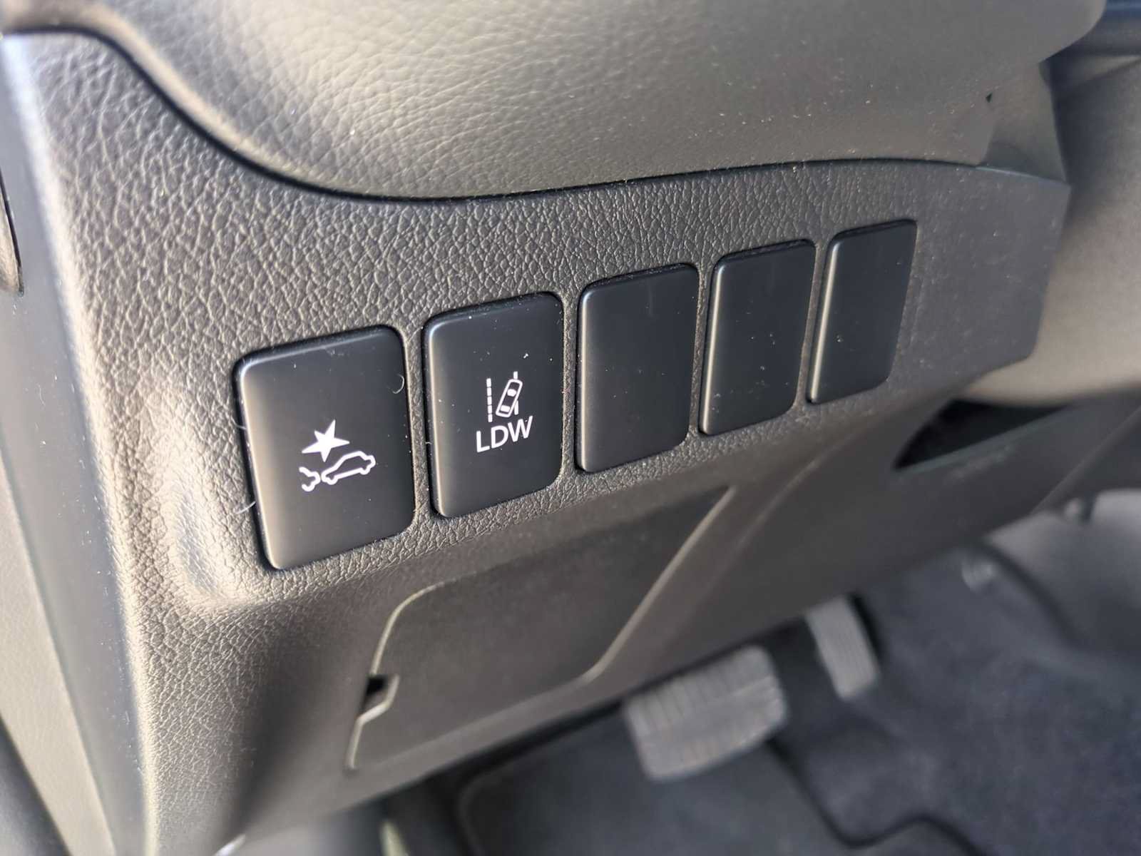 Used 2020 Mitsubishi Outlander SE FWD image 35