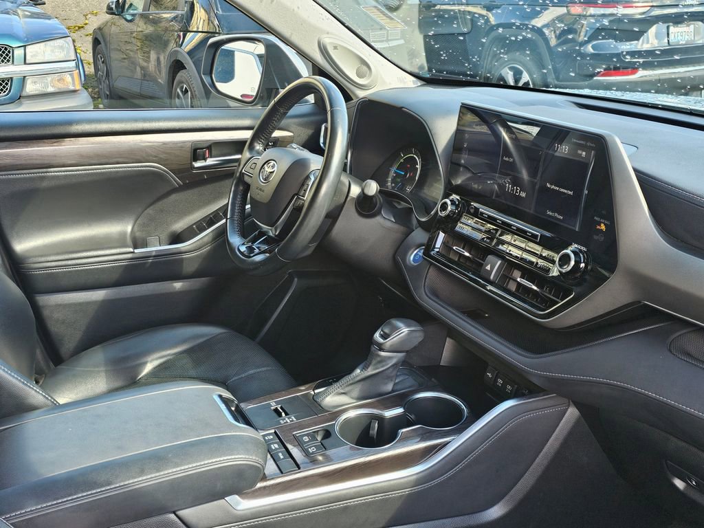 Used 2021 Toyota Highlander Limited image 10