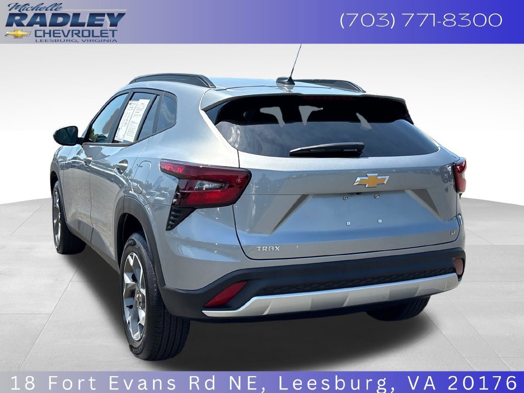 Used 2026 Chevrolet Trax LT FWD image 18