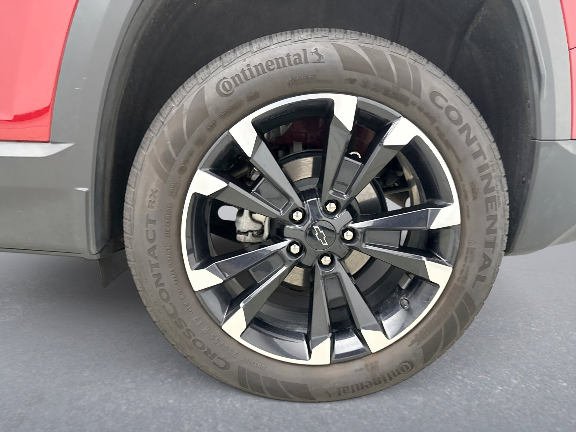 Used 2025 Chevrolet Equinox RS w/ Safety and Technology Package AWD/4WD image 22