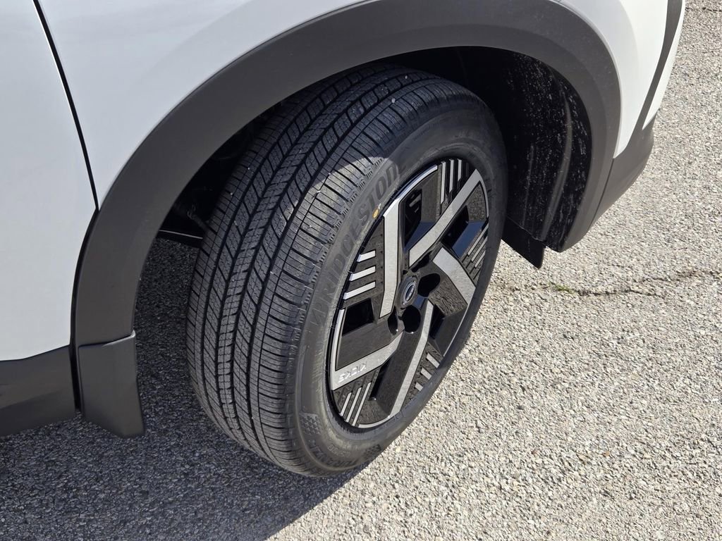 New 2026 Nissan Kicks SV image 6