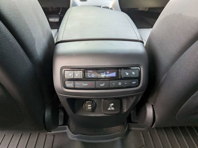 Used 2025 Hyundai Palisade Calligraphy FWD image 15