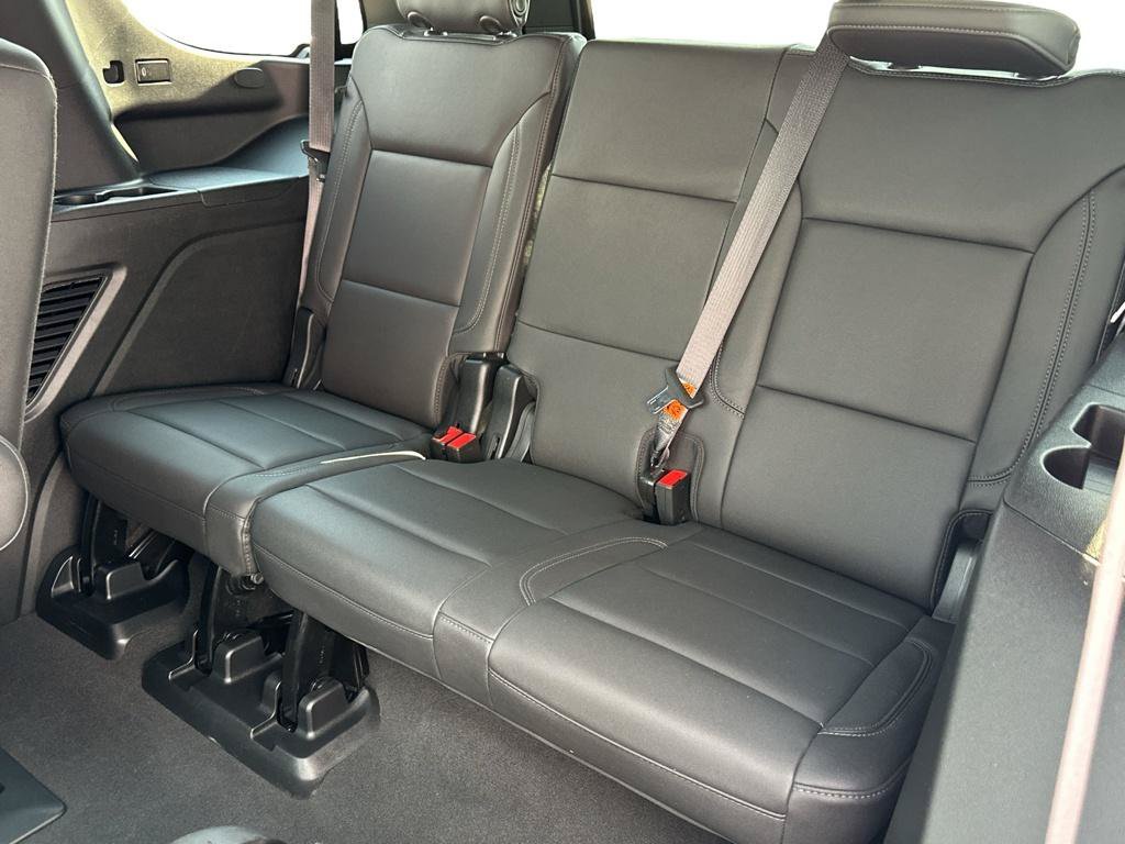 Used 2023 Chevrolet Tahoe Z71 AWD/4WD image 8