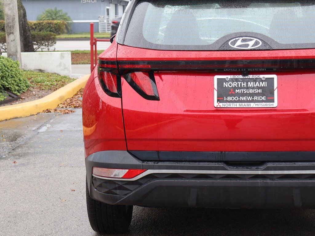 Used 2022 Hyundai Tucson SE image 12