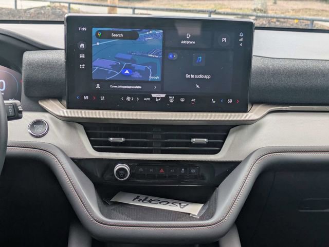 New 2025 Ford Explorer Active w/ Active Comfort Package image 18