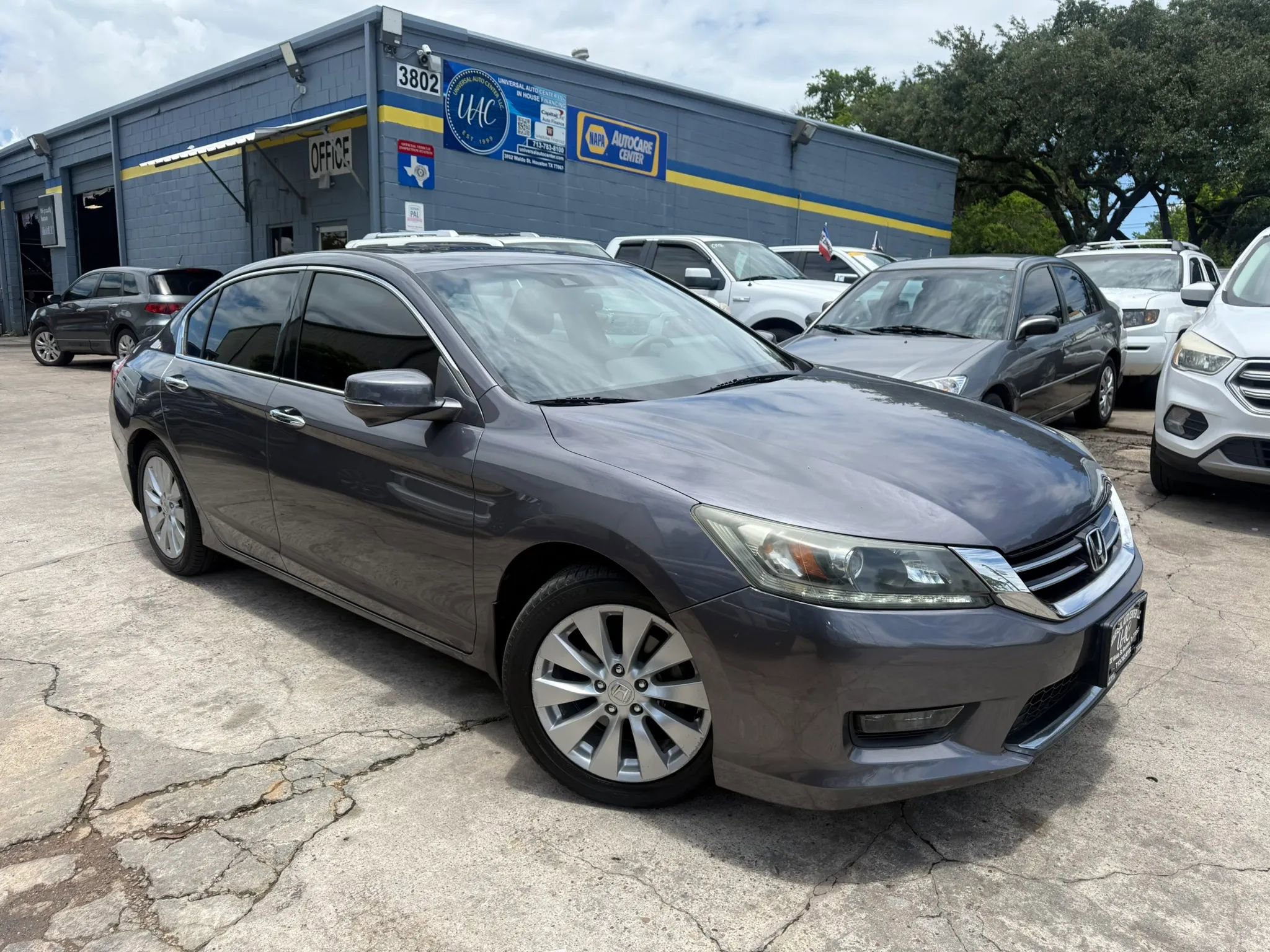 Used 2014 Honda Accord EX-L image 1