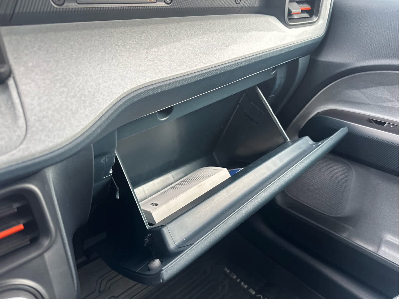 Used 2024 Ford Maverick XLT image 30