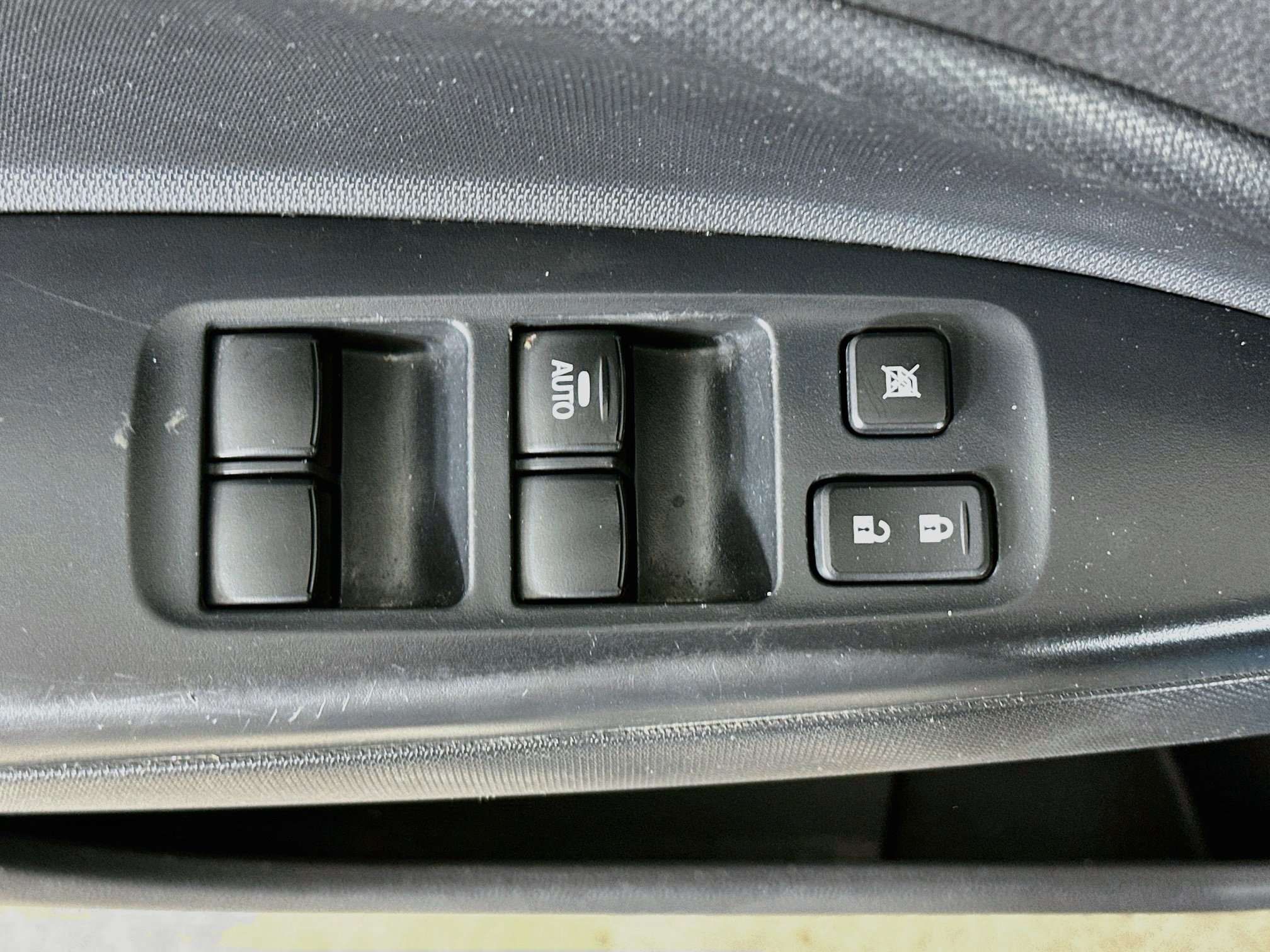 Used 2024 Mitsubishi Mirage ES FWD image 15