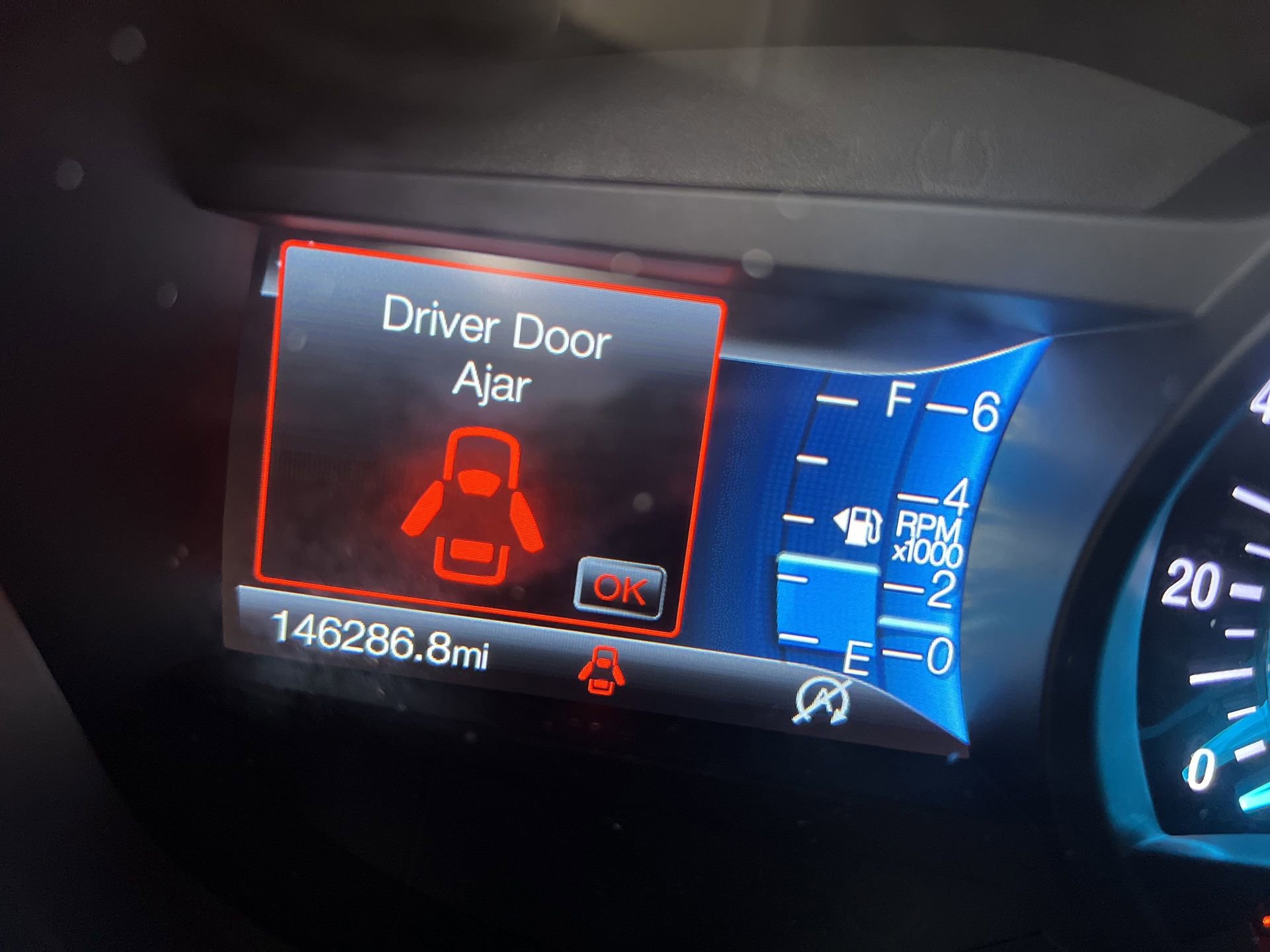 Used 2019 Ford Fusion SE w/ Equipment Group 151A FWD image 17