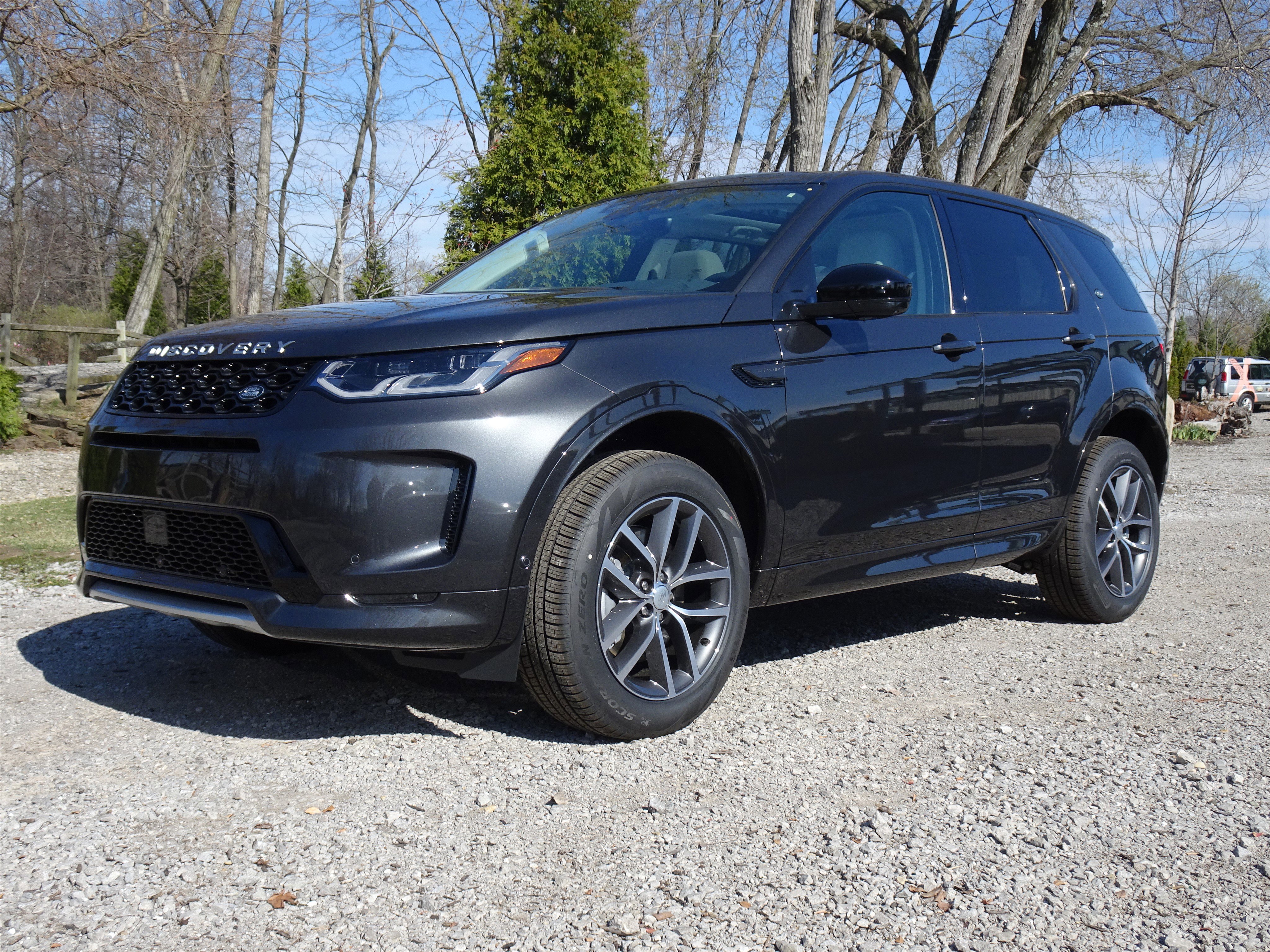 New 2025 Land Rover Discovery Sport S image 2