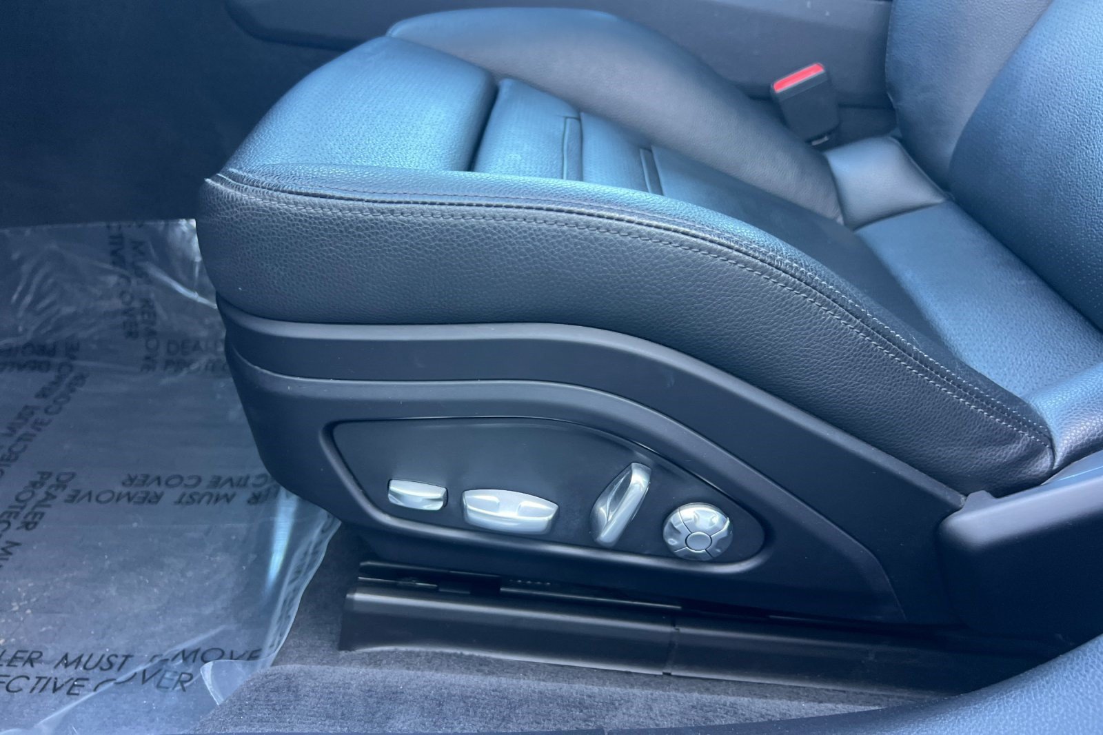 Used 2020 Porsche Panamera 4 AWD/4WD image 13