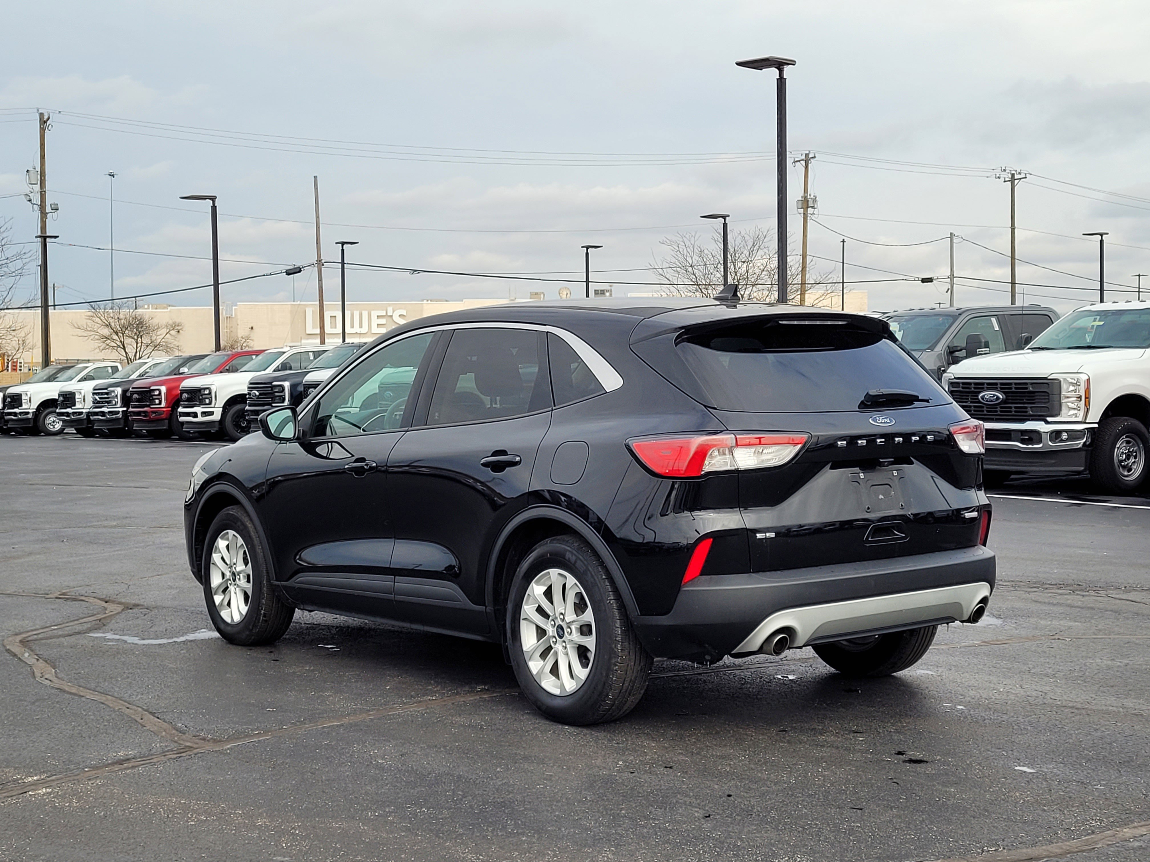 Used 2020 Ford Escape SE image 6