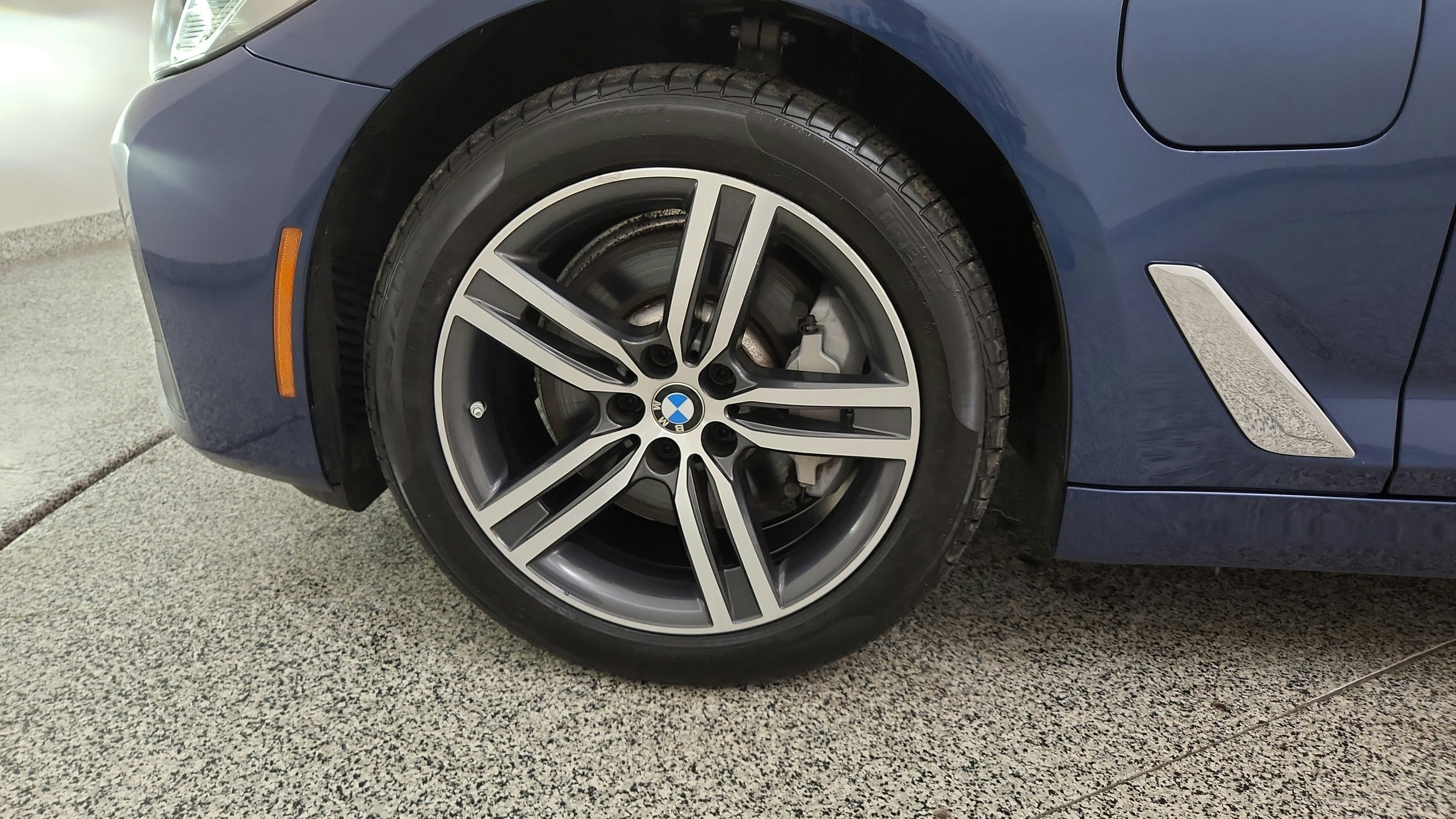 Used 2021 BMW 530e xDrive w/ Premium Package AWD/4WD image 38