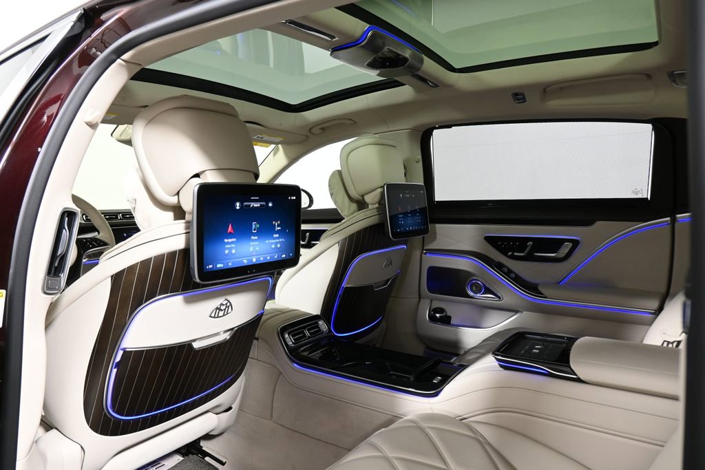 Certified 2023 Mercedes-Benz Maybach S 680 4MATIC image 33