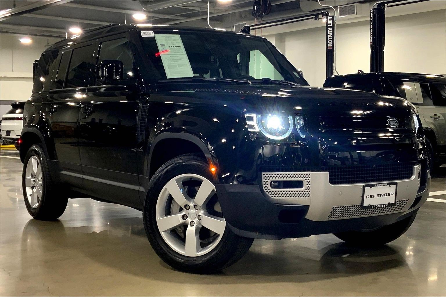 Used 2025 Land Rover Defender 110 S image 2