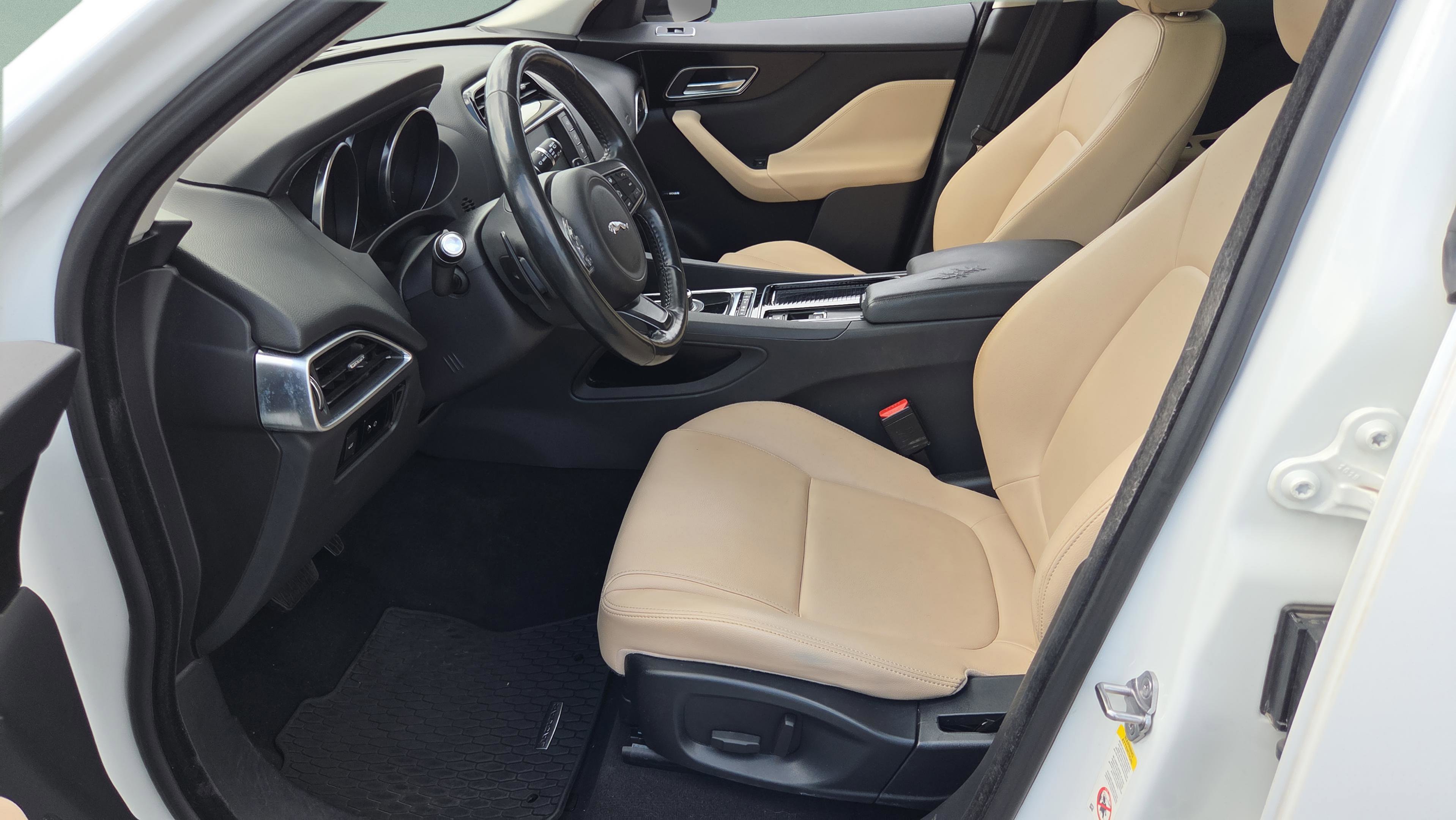 Used 2018 Jaguar F-PACE Premium AWD/4WD image 9