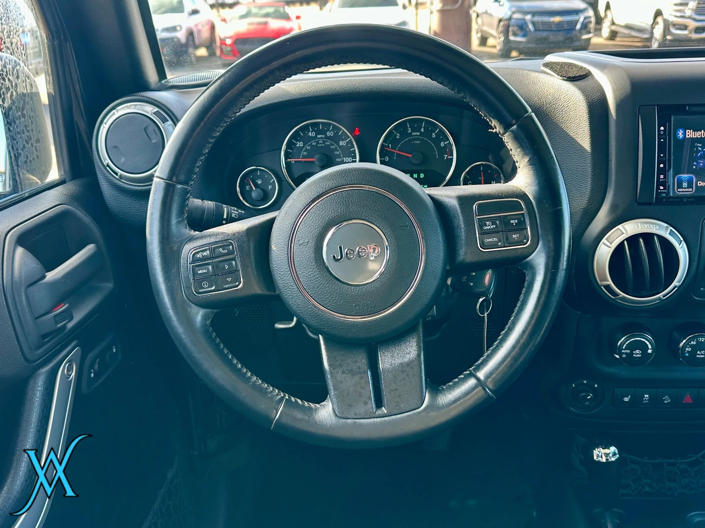 Used 2018 Jeep Wrangler Unlimited Sahara w/ Connectivity Group AWD/4WD image 30