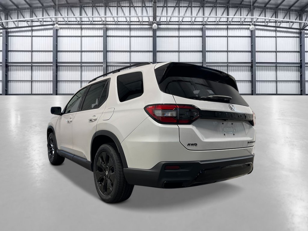New 2026 Honda Pilot Black Edition image 3