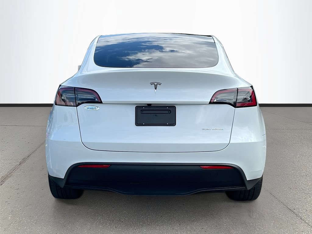 Used 2024 Tesla Model Y Long Range AWD/4WD image 6