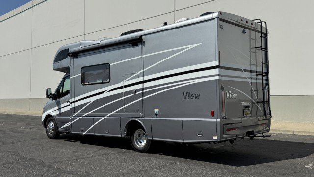 Used 2021 Mercedes-Benz Sprinter 3500 image 41