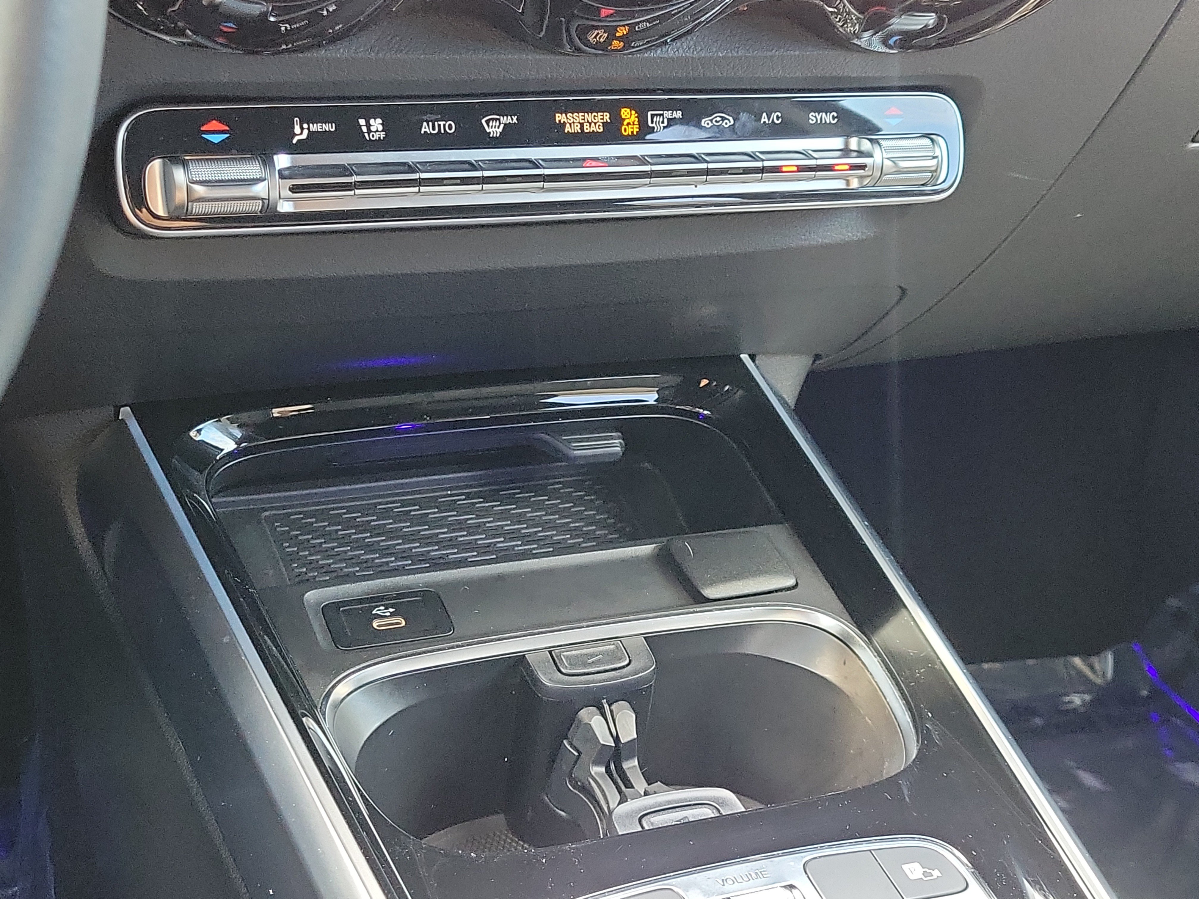Used 2024 Mercedes-Benz GLB 250 image 27