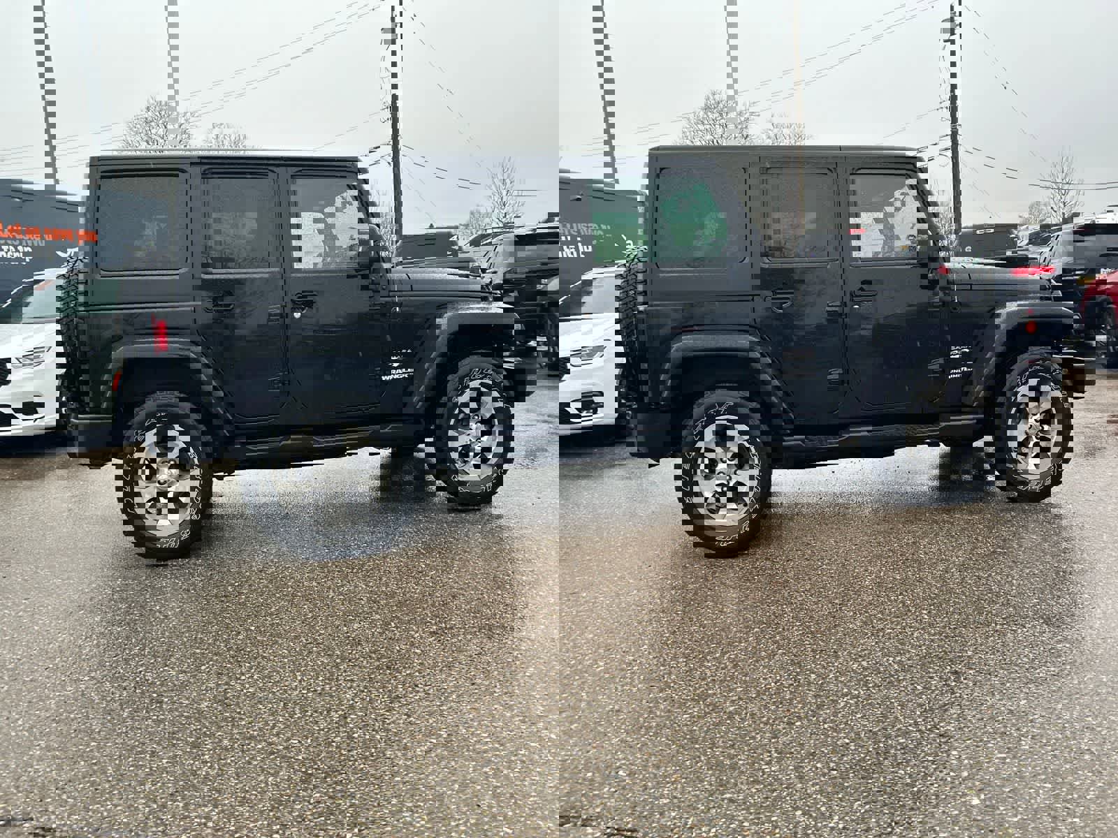 Certified 2017 Jeep Wrangler Unlimited Sahara w/ Connectivity Group image 11