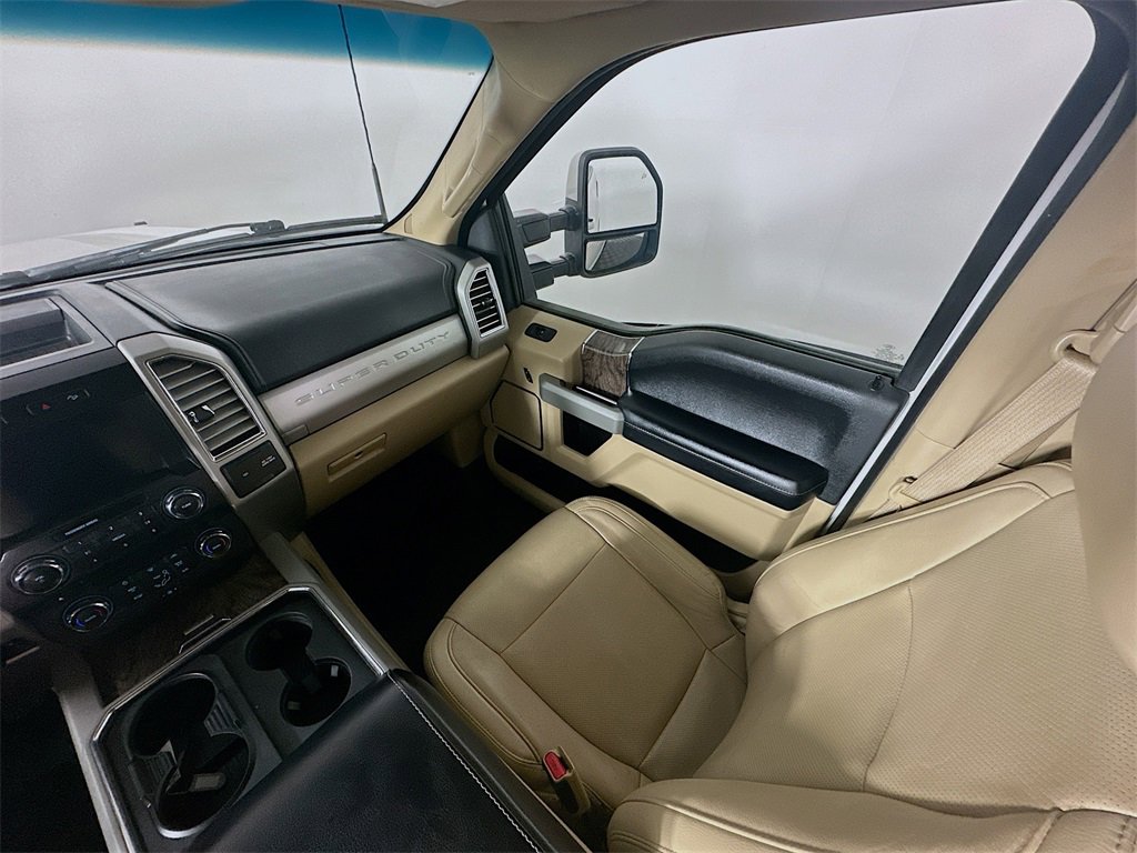 Used 2017 Ford F250 Lariat w/ FX4 Off-Road Package image 11