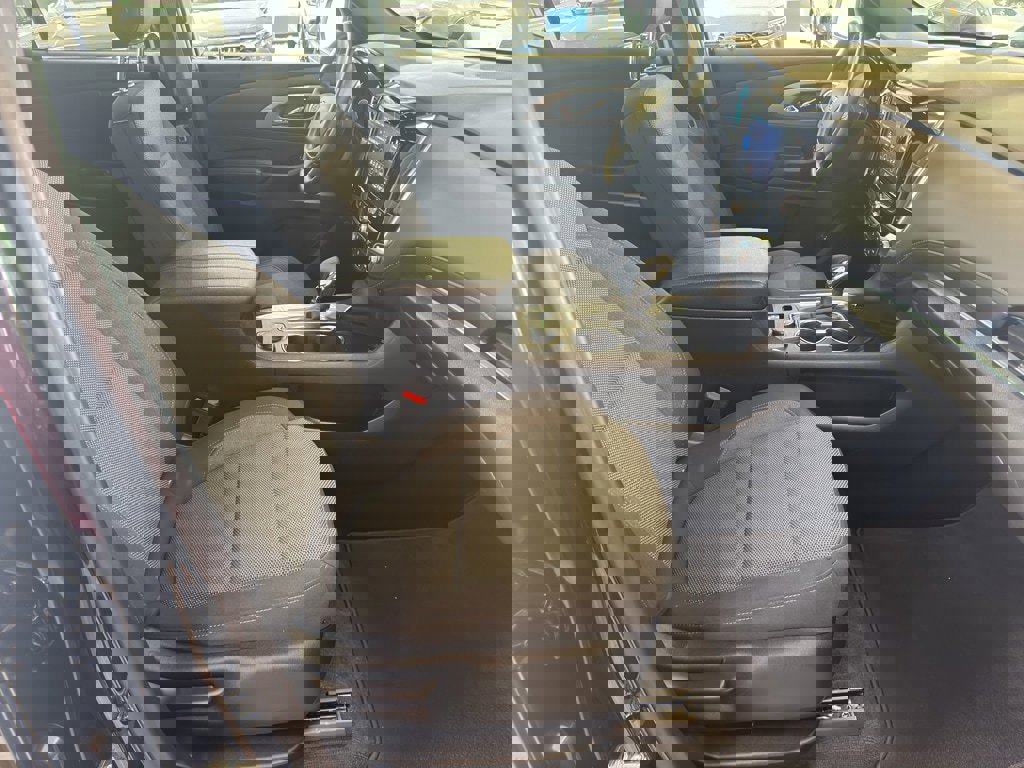 Used 2023 Chevrolet Traverse LT image 16