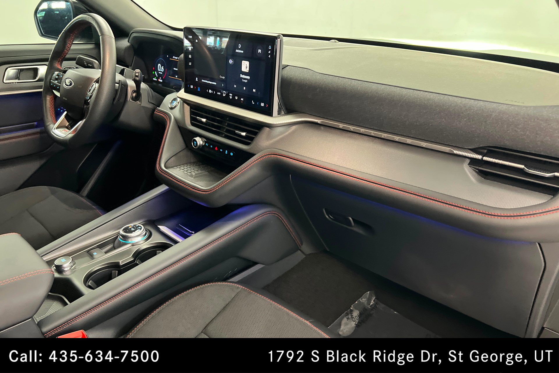 Used 2025 Ford Explorer ST AWD/4WD image 25