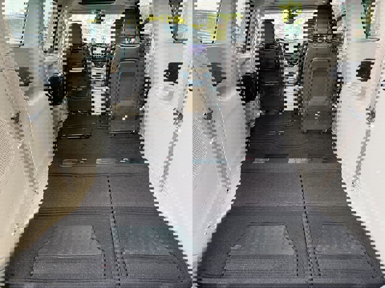 Used 2022 Chrysler Pacifica Limited w/ Uconnect Theater Family Group image 58