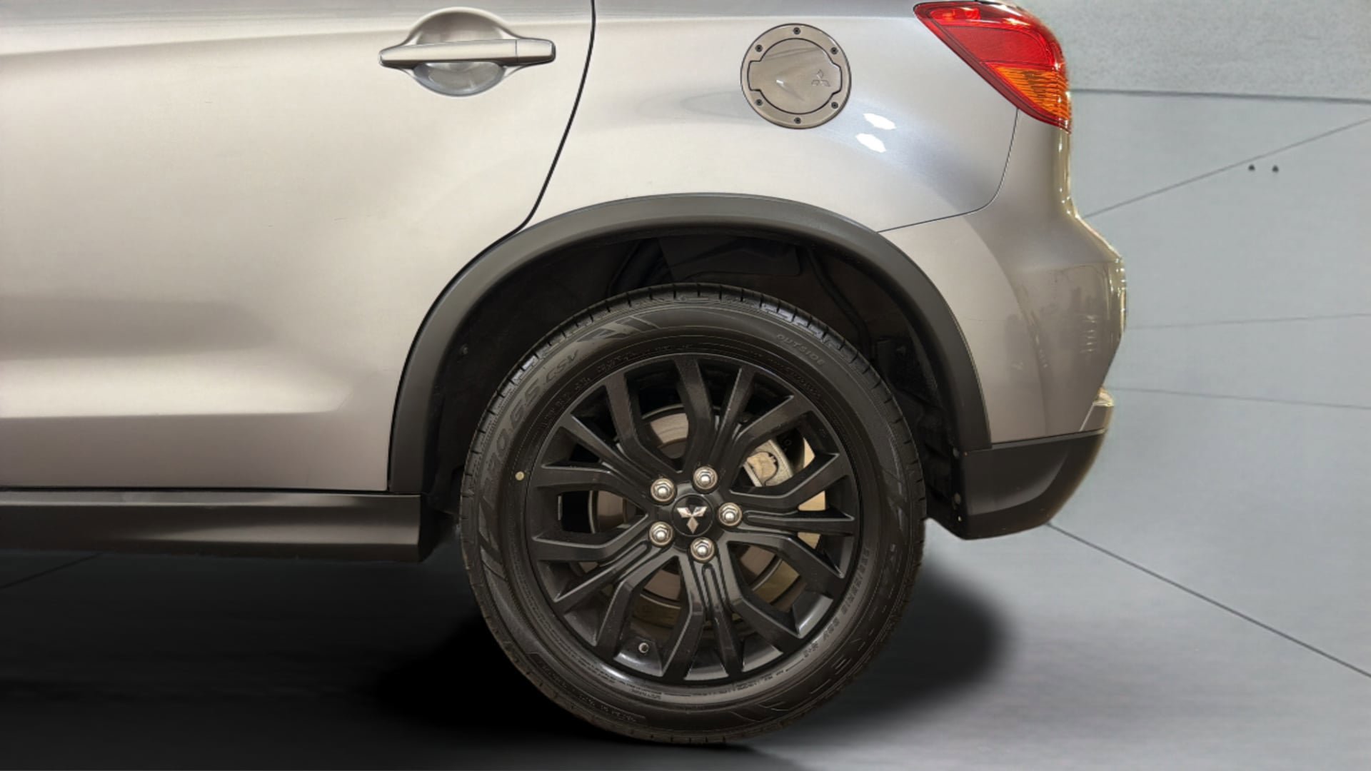 Used 2018 Mitsubishi Outlander Sport ES image 36