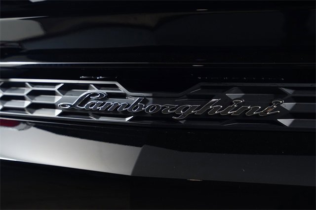 Used 2025 Lamborghini Urus SE image 18
