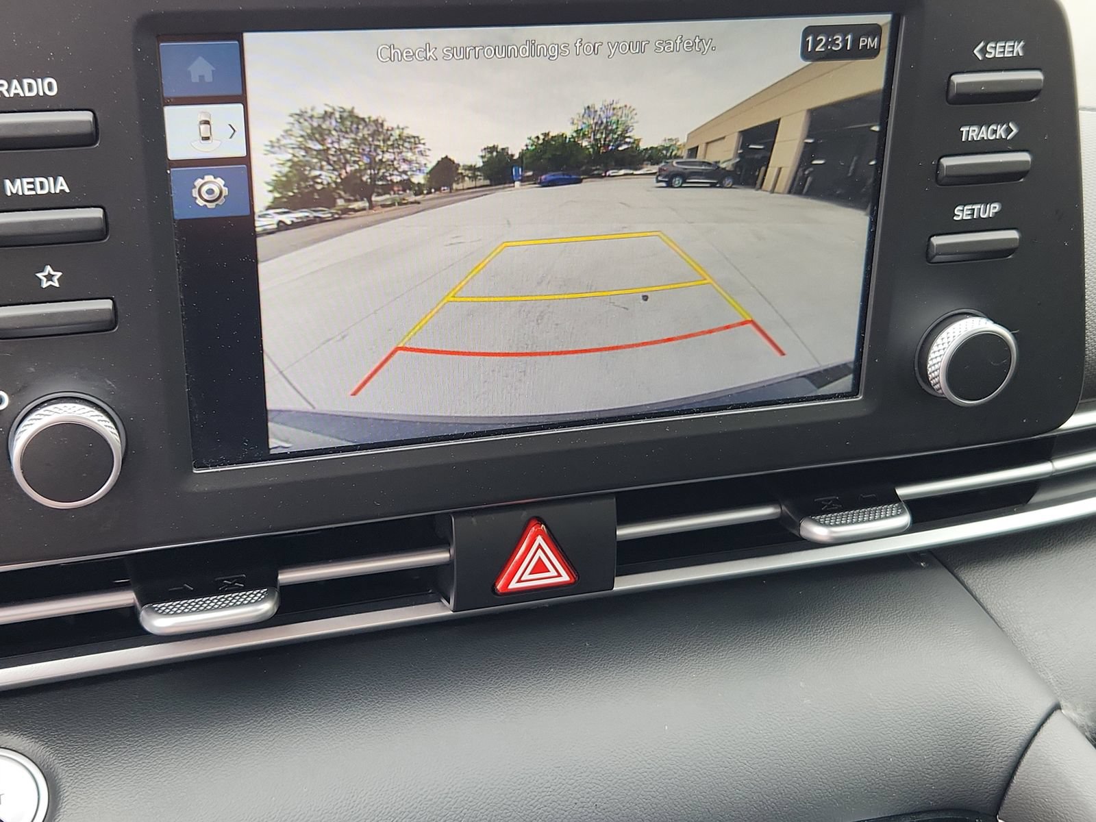 Used 2025 Hyundai Elantra Hybrid FWD image 20