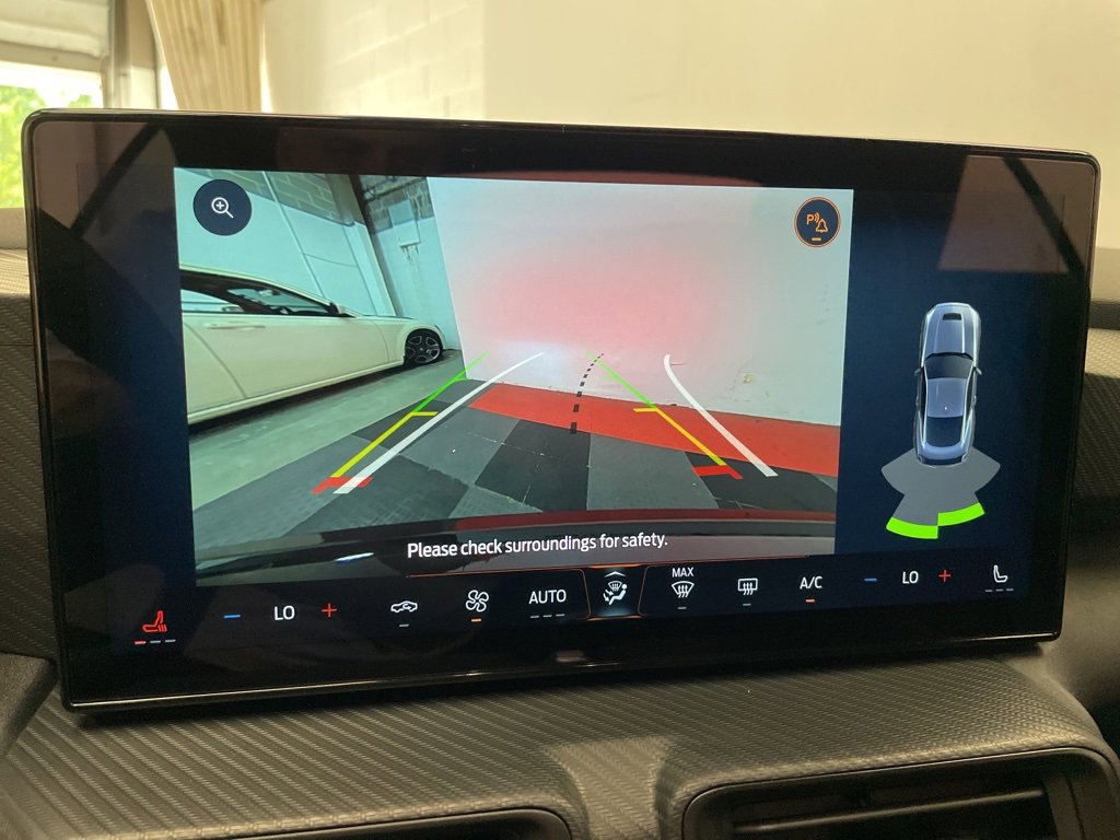 Used 2024 Ford Mustang Convertible image 21