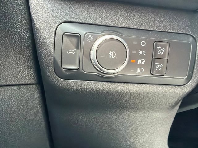 Used 2021 Ford Escape SEL w/ Technology Package AWD/4WD image 18