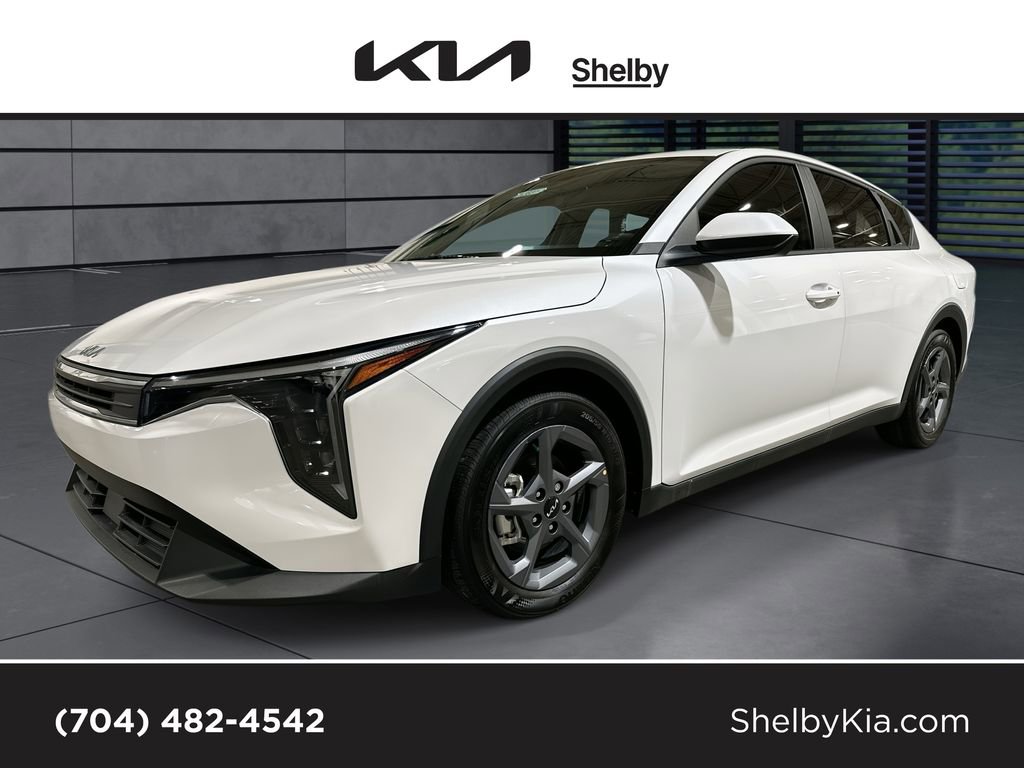 New 2025 Kia K4 LXS