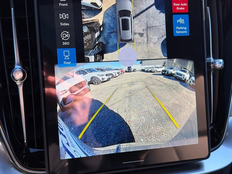 New 2026 Volvo XC90 B6 Plus w/ Protection Package Premier image 16