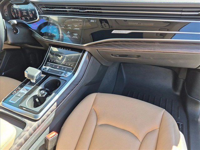 Used 2022 Audi Q8 Premium Plus AWD/4WD image 24
