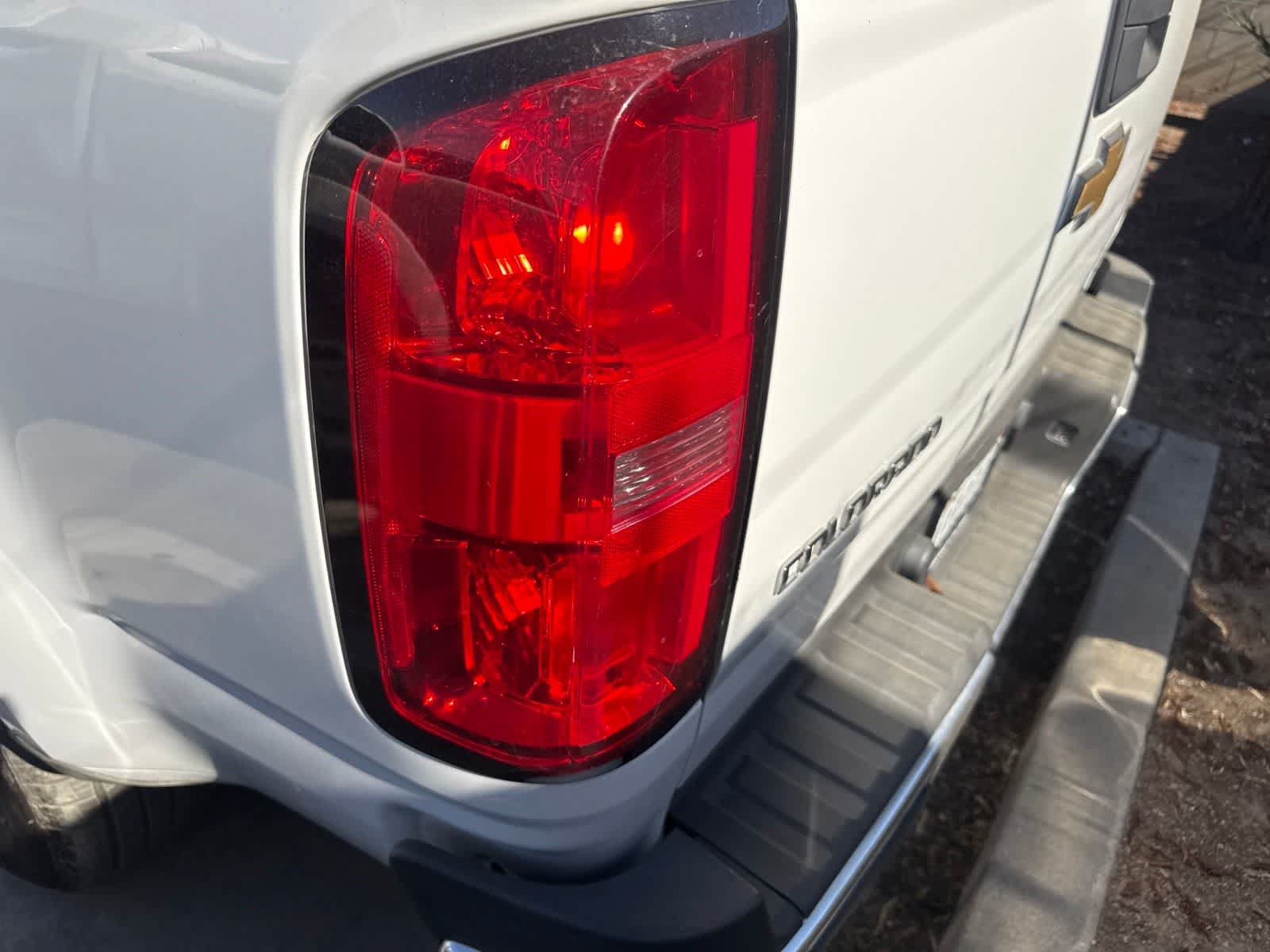 Used 2020 Chevrolet Colorado W/T w/ WT Convenience Package RWD image 9
