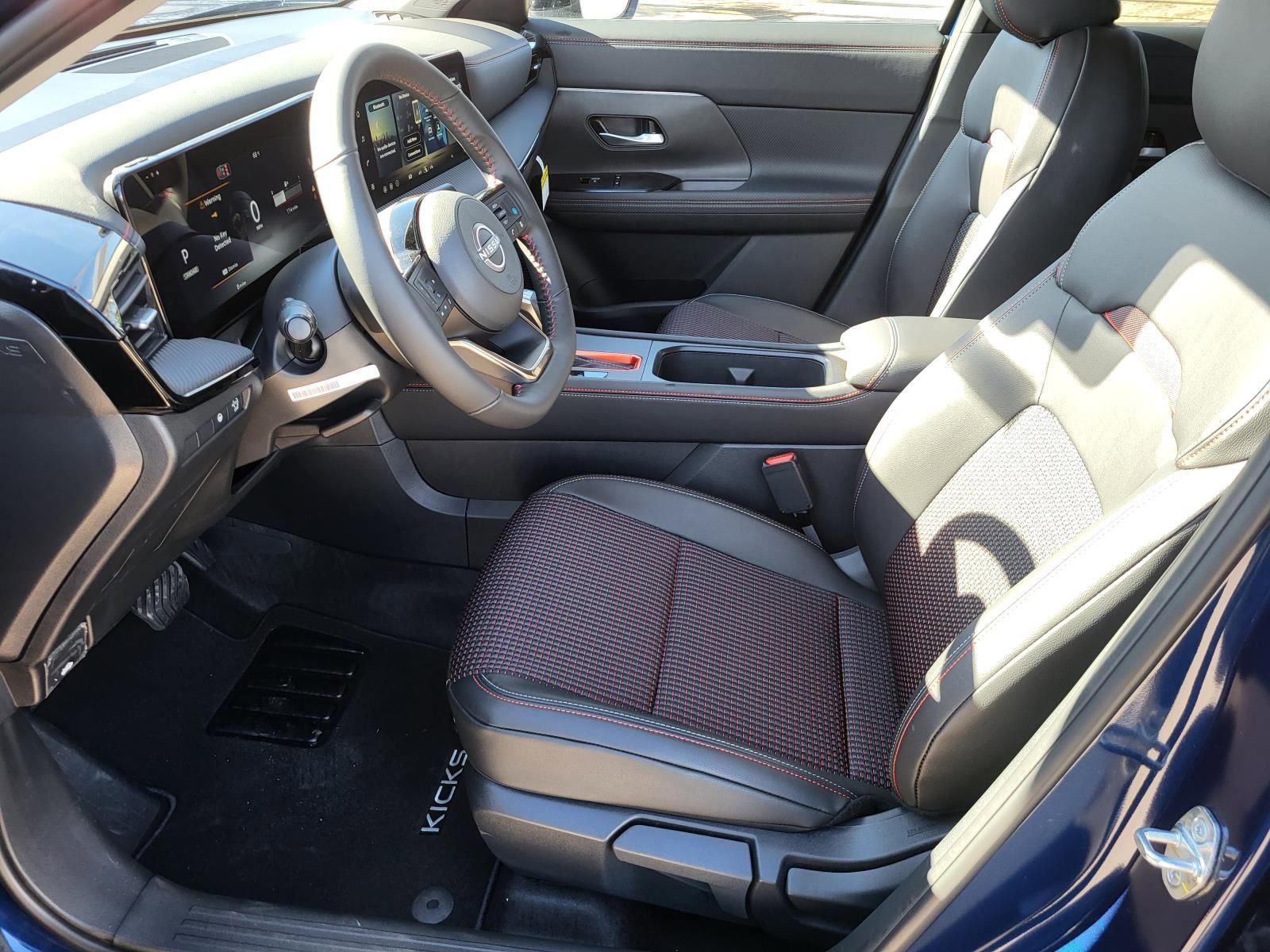 New 2026 Nissan Kicks SR w/ Cold Weather Package FWD image 19