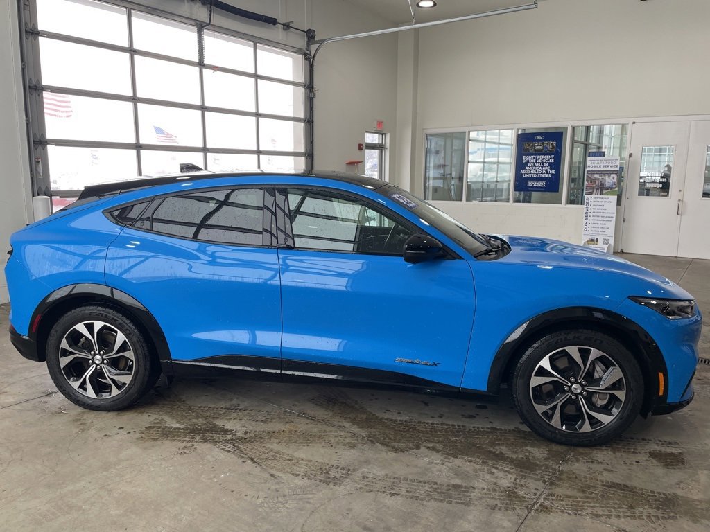 Certified 2022 Ford Mustang Mach-E Premium image 4