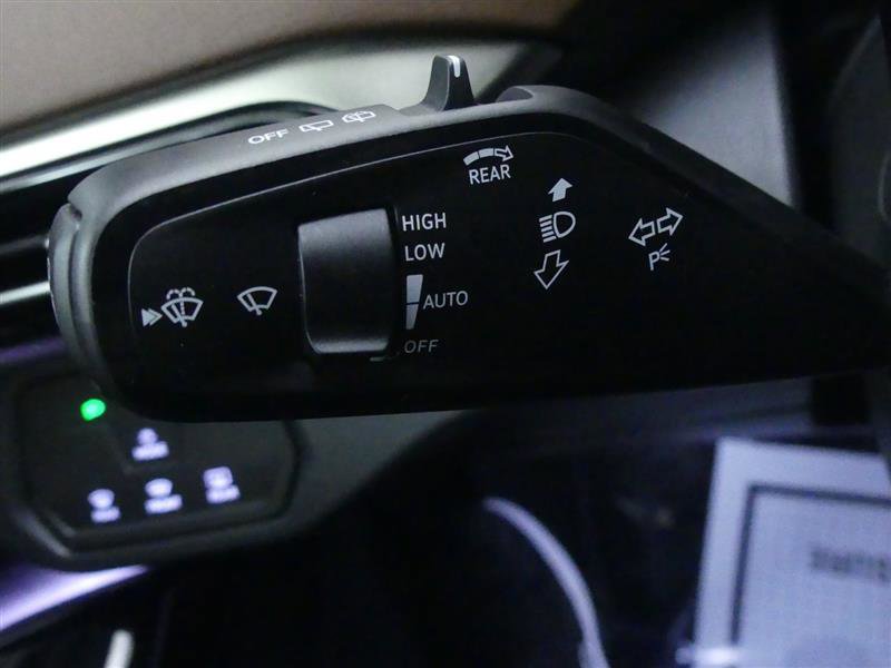 Used 2024 Volkswagen ID.4 Pro image 19