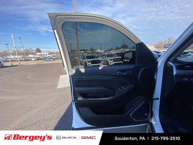 Used 2020 Chevrolet Suburban LT image 24