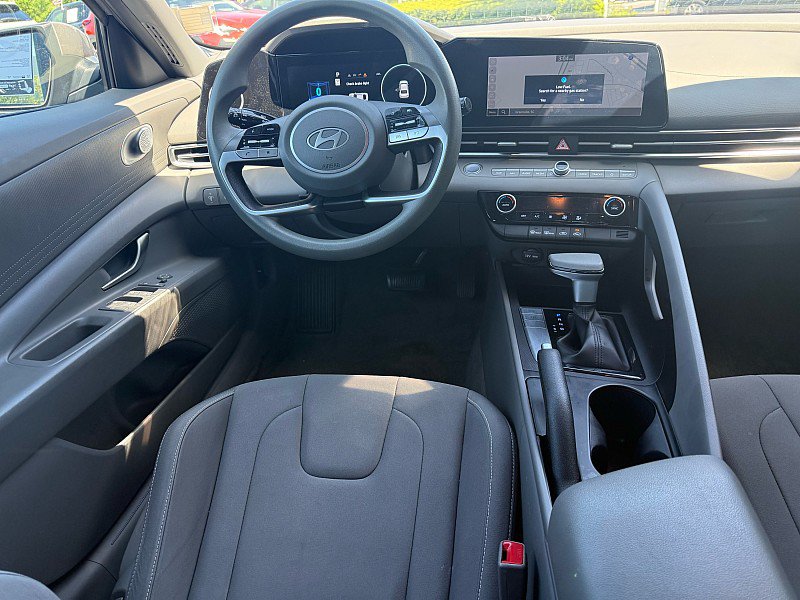 Used 2024 Hyundai Elantra SEL FWD image 7