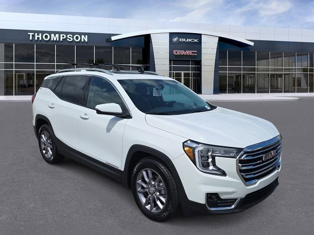 Used 2023 GMC Terrain SLT image 1