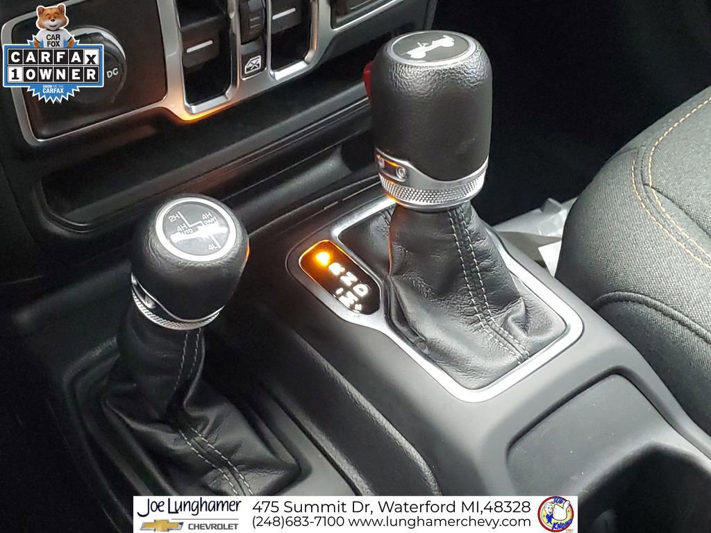 Used 2024 Jeep Wrangler Unlimited Sahara image 16