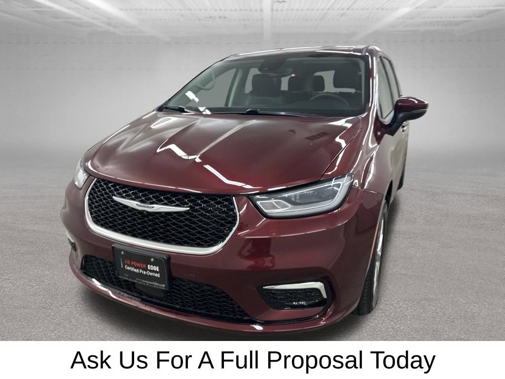 Used 2023 Chrysler Pacifica Touring-L AWD/4WD image 7