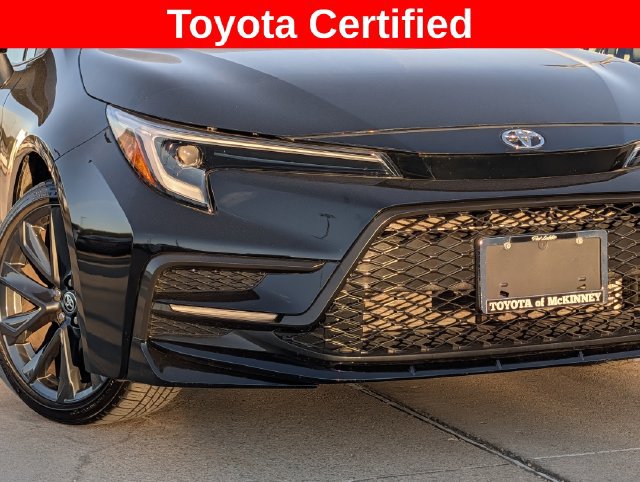 Certified 2026 Toyota Corolla SE w/ SE Package FWD image 3